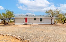 10055 S Big Thunder Drive, Vail, AZ 85641