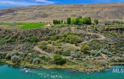 6252 King Hill Canal Road, Bliss, ID 83314