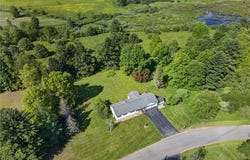 42 Hillview Dr, Central Square, NY 13103
