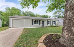 1520 E 18th Street, Lawrence, KS 66044