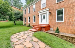 7110 Fox Harbor Rd, Prospect, KY 40059