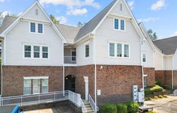 575 Davidson Gateway Drive unit: 200, Davidson, NC 28036