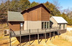 609 Candlelight  LN, Cedarville, AR 72932