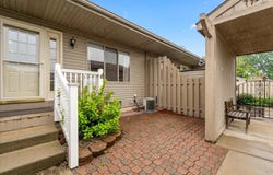 62340 Arlington Circle, South Lyon, MI 48178