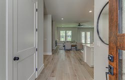 136 E Pauwela LN, Bastrop, TX 78602