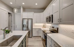206 High Point Dr, Longmont, CO 80504