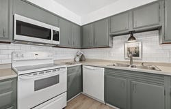 130 Thompson Dr SE, Cedar Rapids, IA 52403