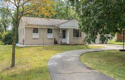 5660 Wright Drive, Troy, MI 48098