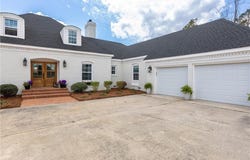 2271 Nursery Road, Blackshear, GA 31516