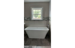 140 E 9TH Avenue, PINE HILL, NJ 08021