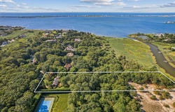27 JAGGER LN, Westhampton, NY 11977