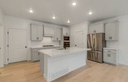 30 S MOONLIT Rd, Mapleton, UT 84664