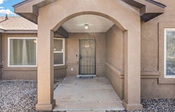 35 MILTON Loop, Los Lunas, NM 87031