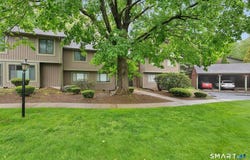 25 Cliffside Drive, Manchester, CT 06042
