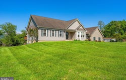 35130 PAXSON Road, ROUND HILL, VA 20141