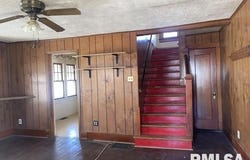 880 W OLIVE Street, Decatur, IL 62526