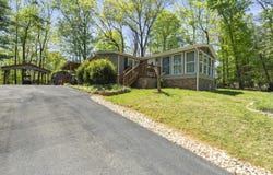 276 Bluewater DR, Moneta, VA 24121