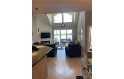 18130 Millstone Cove Road, Versailles, MO 65037