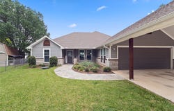 4511 Wildwood Circle, Granbury, TX 76049