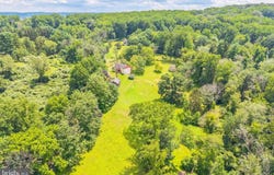 20-L CONSTANT SPRING RD, MALVERN, PA 19355