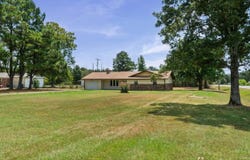 468 Honey Hill Rd., Searcy, AR 72143