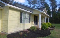 445 Southside Dr, Lyons, GA 30436