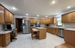 1121 Woodland Drive, Newton, IA 50208