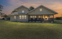 104 Stevens Street, Itasca, TX 76055