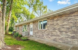 6616 Sandalwood Close, ROCKFORD, IL 61108