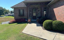503 Curry Avenue, Ava, MO 65608