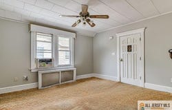 31 Lehigh Avenue, Edison, NJ 08837