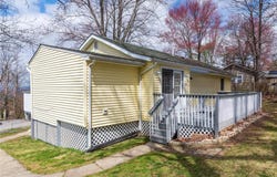 22 Woodycrest Trail, Monroe, NY 10950