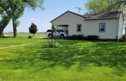 1045 Rake Avenue, Belmond, IA 50421