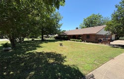327 Shadowwood Trail, Ovilla, TX 75154