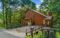 1444 S Baden Drive, Gatlinburg, TN 37738