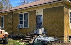 215 South Ave. E, CRENSHAW, MS 38621