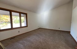 10925 53rd Avenue N, Plymouth, MN 55442