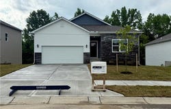 11015 East Ridge Court, Peculiar, MO 64078