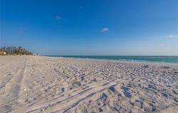 560 GULF BAY ROAD, LONGBOAT KEY, FL 34228