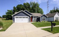7022 Hollkamp Way, Sellersburg, IN 47172