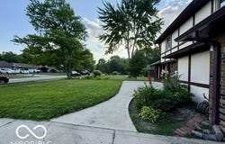 888 Briarwood Drive, Greenwood, IN 46142