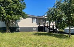 7736 Hanson Rd., Hanson, KY 42413