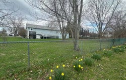 9 Delaware Avenue, Hudson, NY 12534