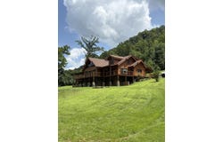 110 Dairy Farm Road, Manchester, KY 40962