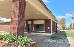 127 N 4th Street, Okemah, OK 74859