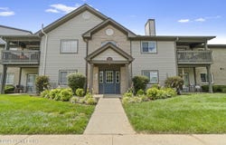 10405 Trotters Pointe Dr, Louisville, KY 40241