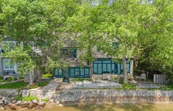 533 N Shore Dr, Clear Lake, IA 50428
