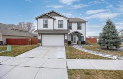 4333 NW Commons Dr, Pasco, WA 99301