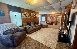 205 E 3rd Street E, Cherryvale, KS 67335