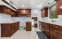 6953 Mayburn Street, Dearborn Heights, MI 48127